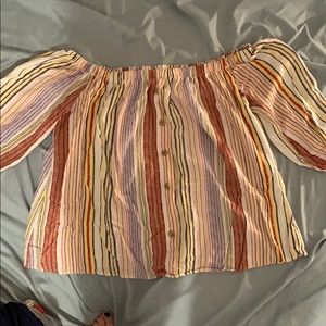 Off the should summer top